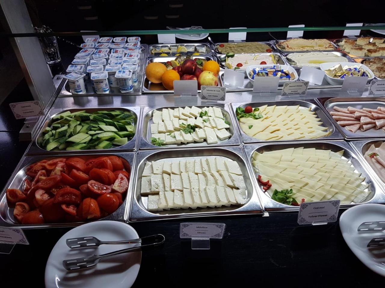 Best Western Plus Briston オトペニ エクステリア 写真