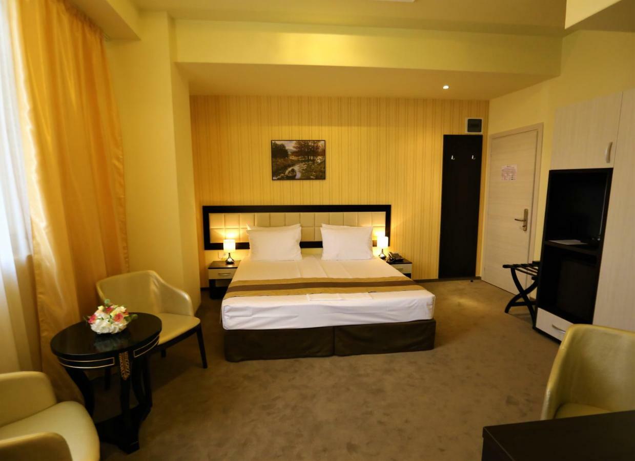 Best Western Plus Briston オトペニ 部屋 写真